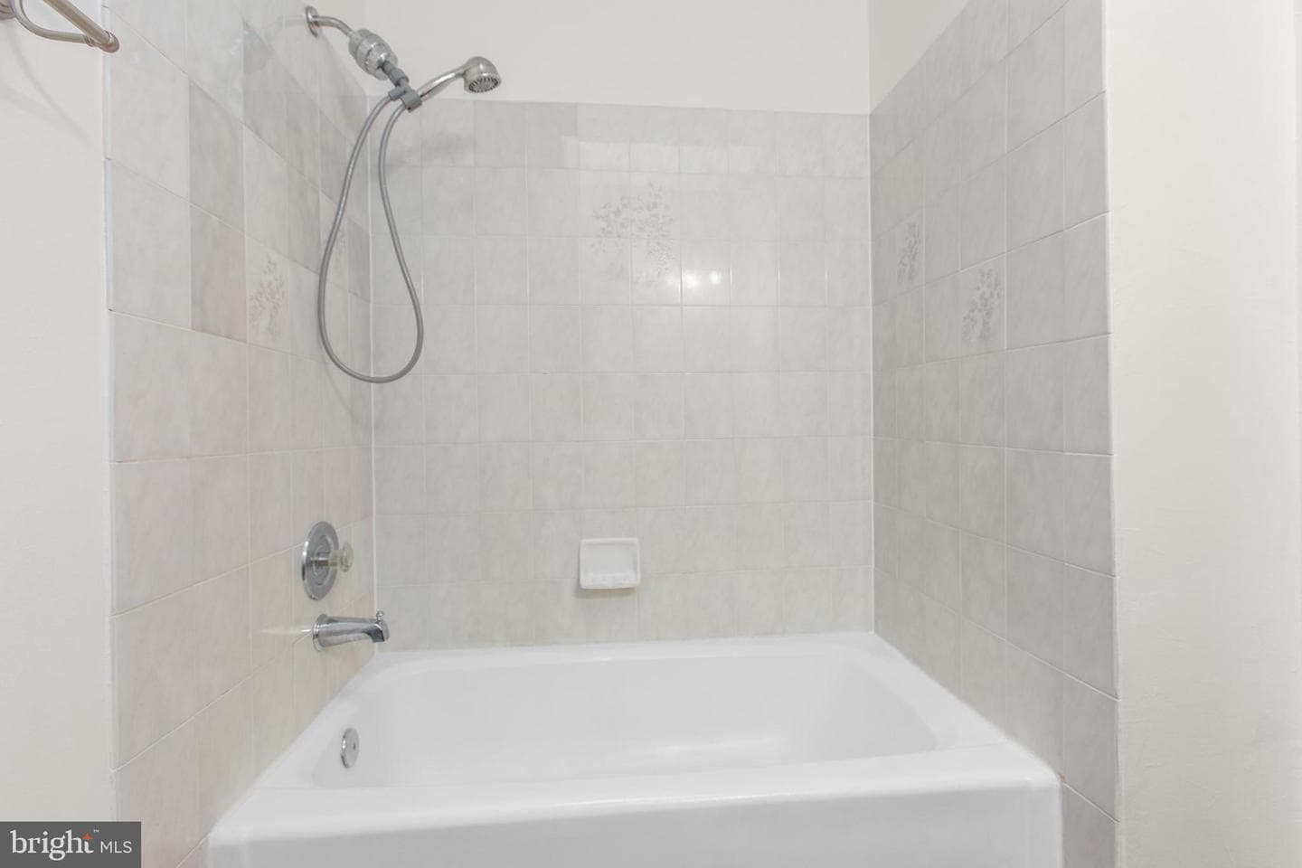 6906 Aspen Lane photo 19