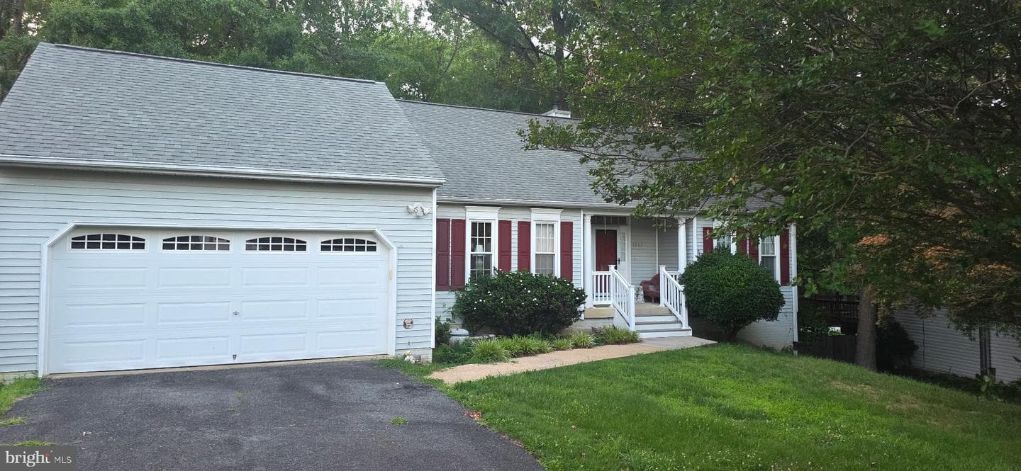 7205 Lord Barton Drive photo 2