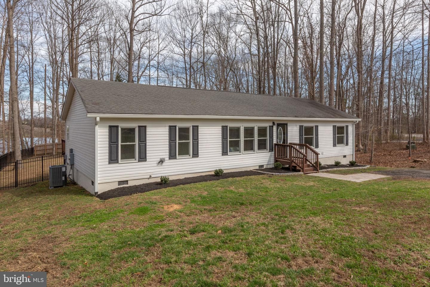 15109 Poplar Court photo 47