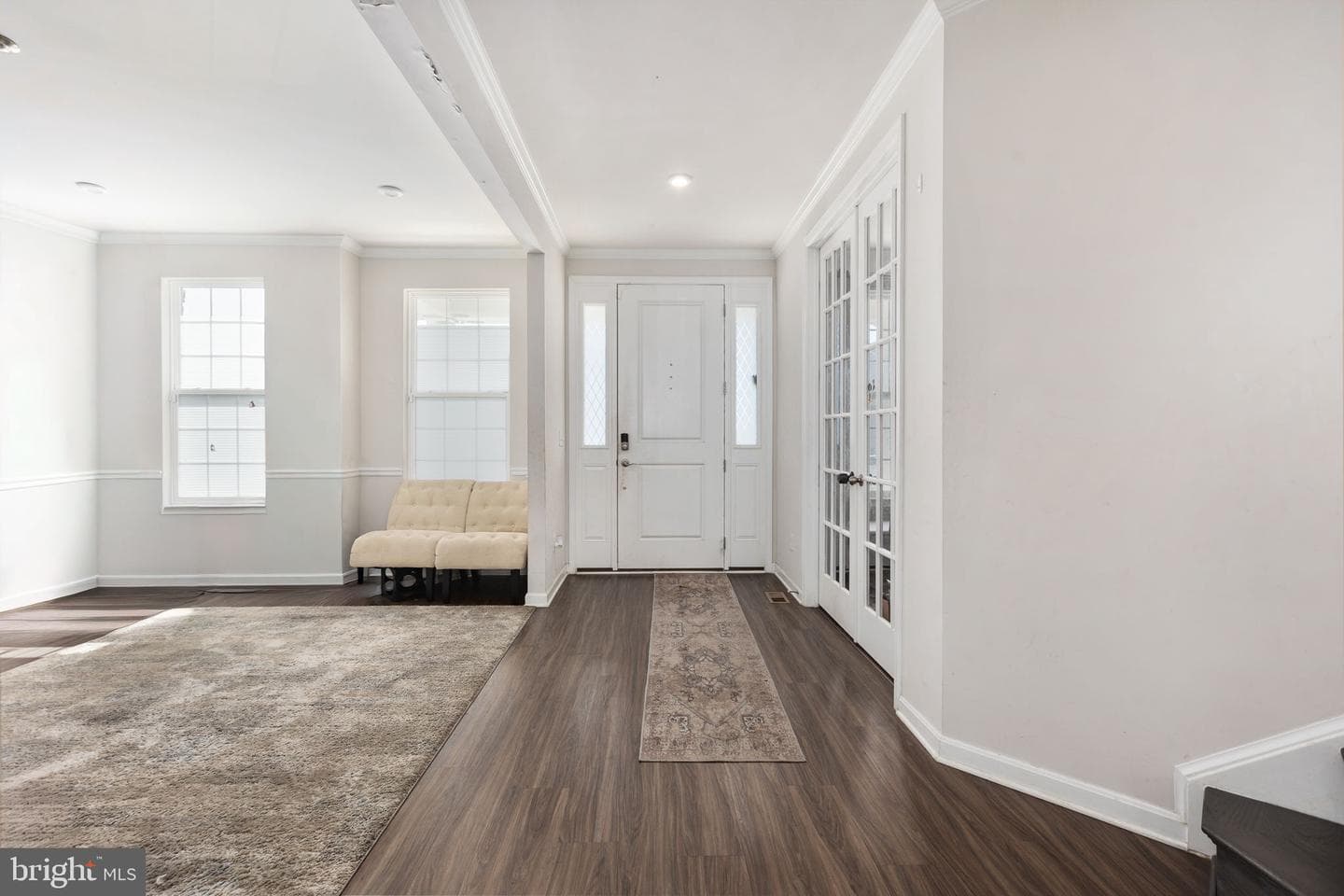 10052 Premier Street photo 10