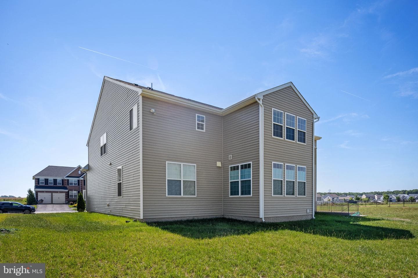 10052 Premier Street photo 16