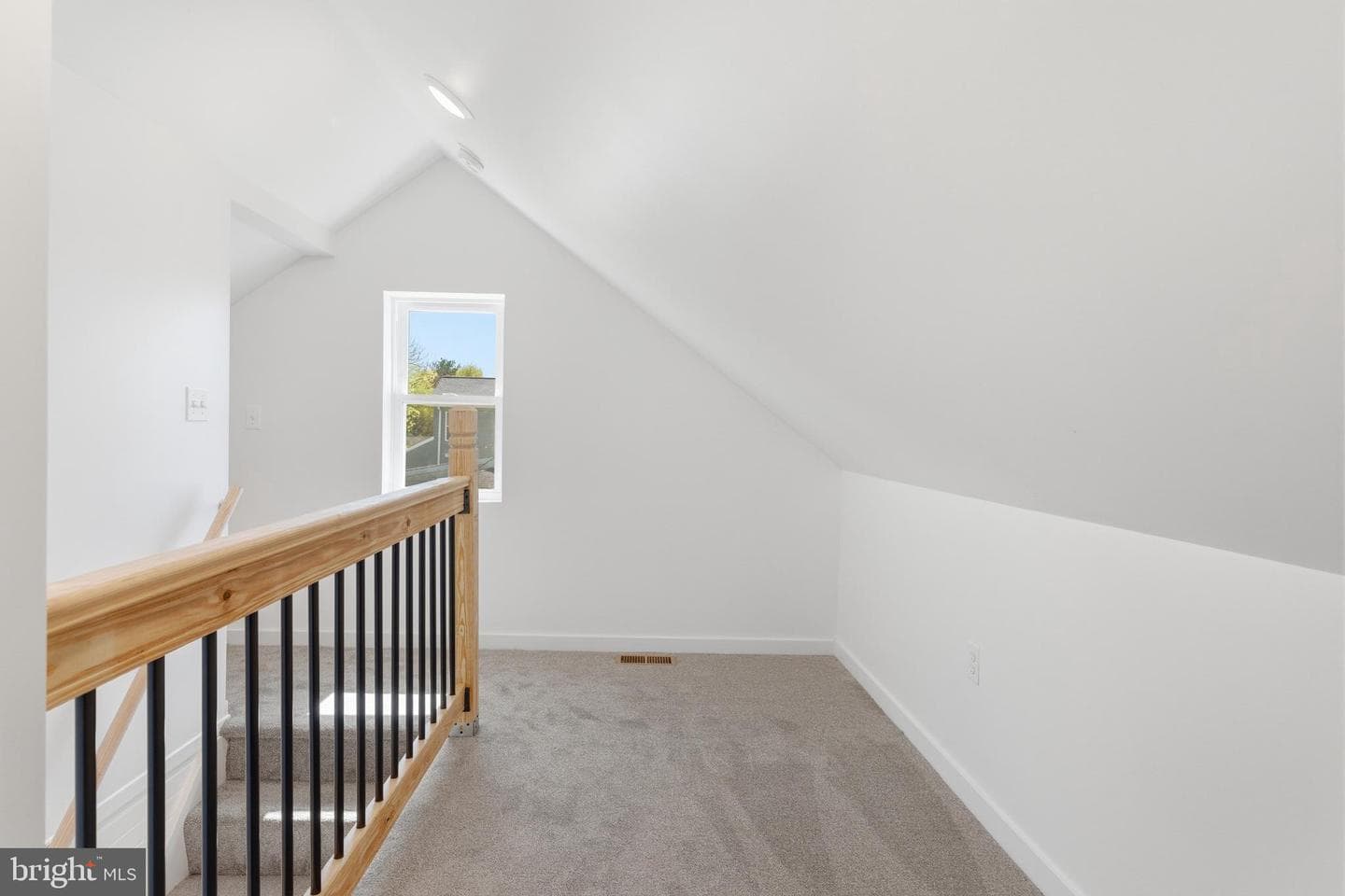 179 Mansfield Street photo 41