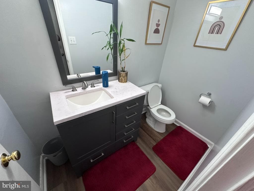 4802 Queensbury Circle photo 12