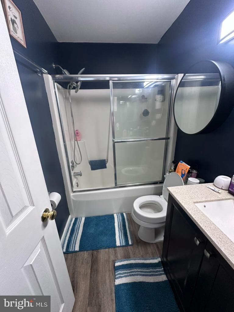 4802 Queensbury Circle photo 23