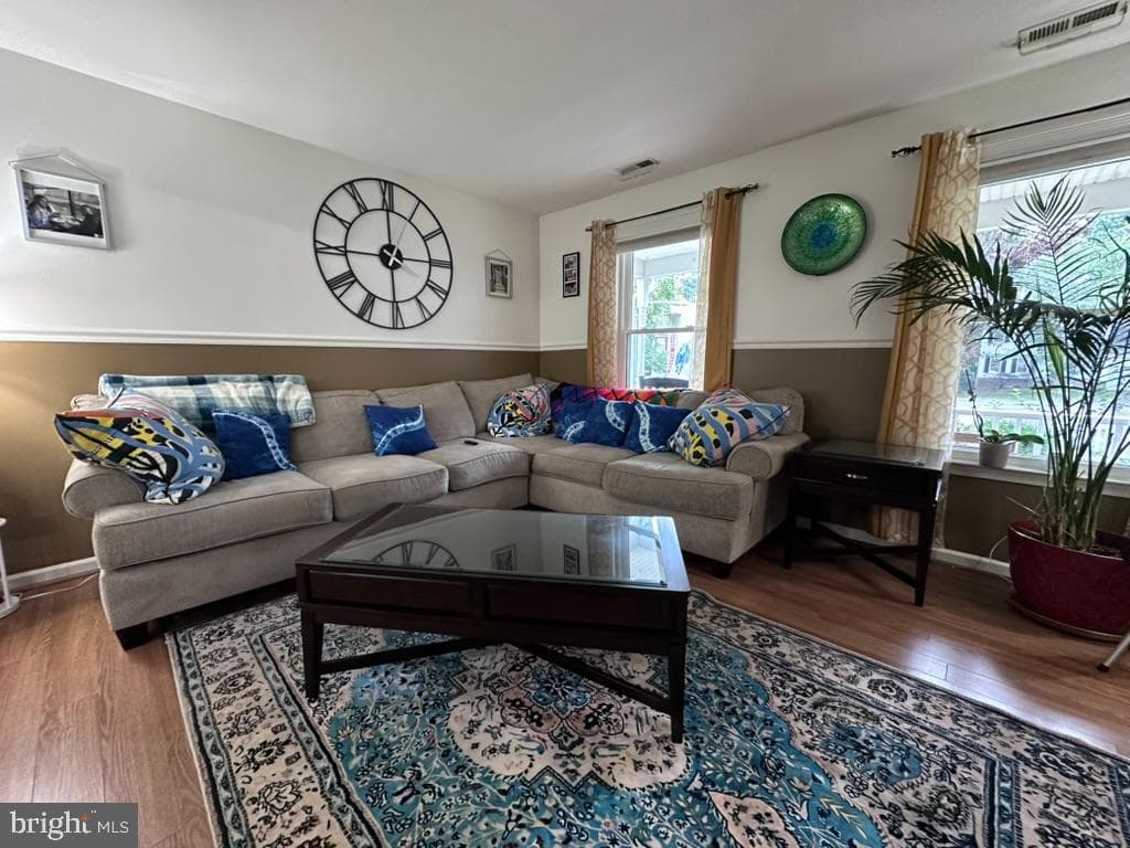 4802 Queensbury Circle photo 4