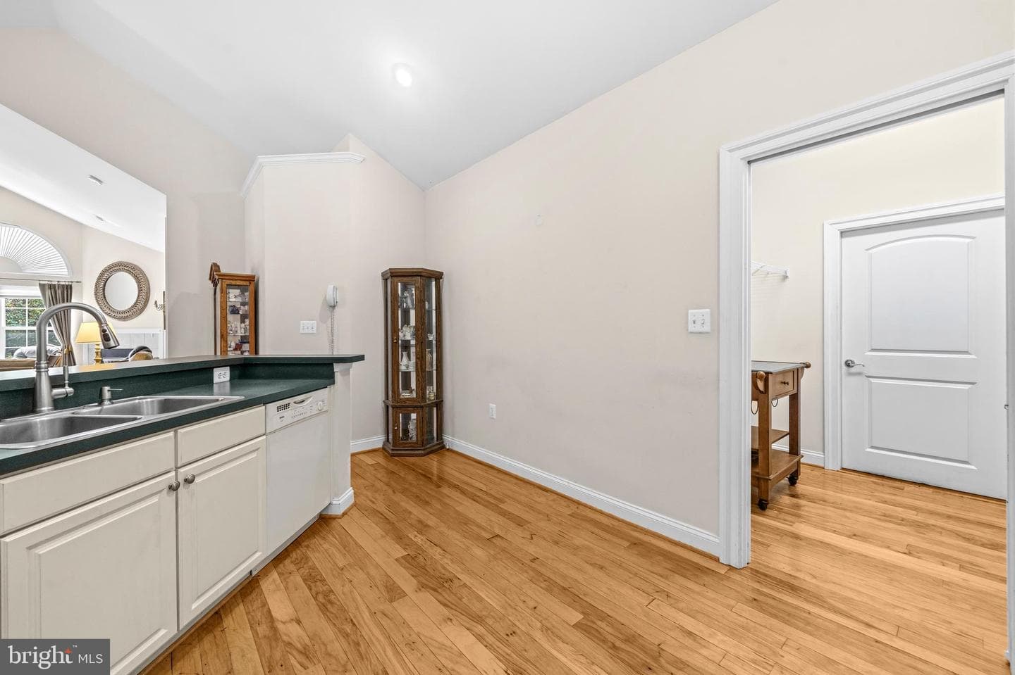 6233 Autumn Leaf Drive photo 13