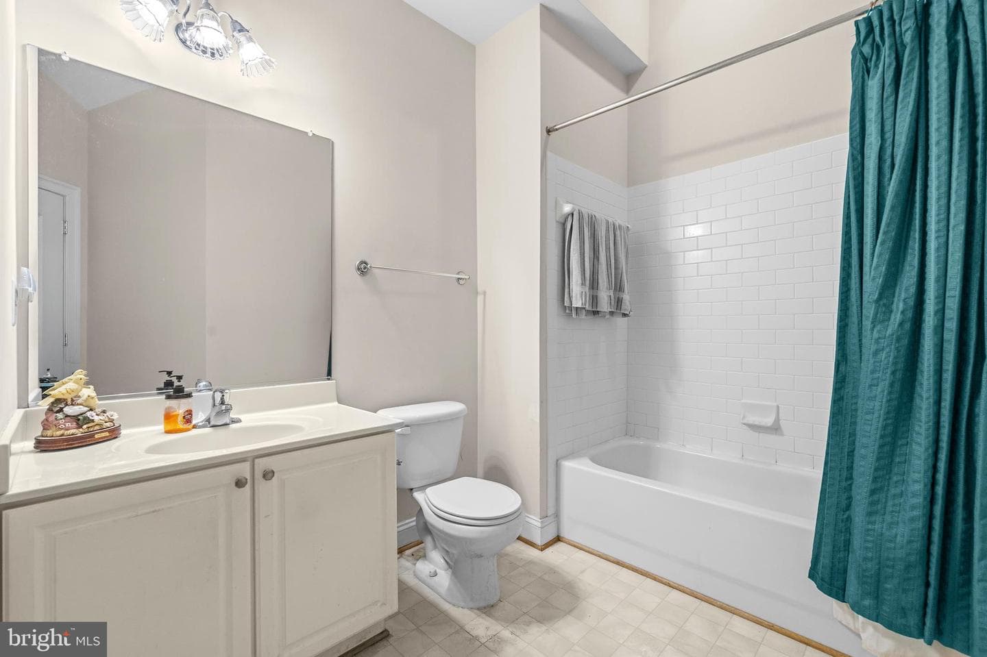 6233 Autumn Leaf Drive photo 24