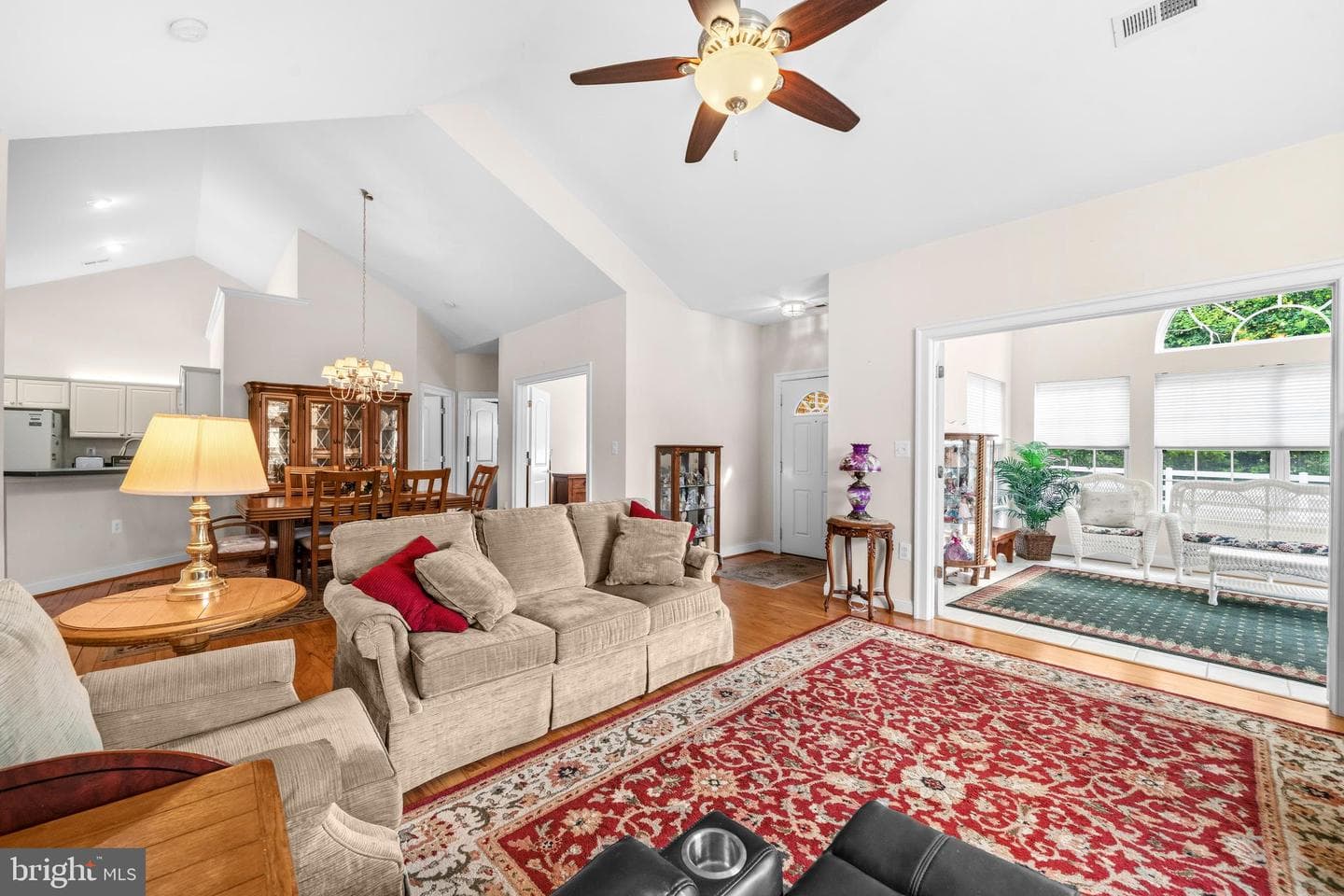 6233 Autumn Leaf Drive photo 3