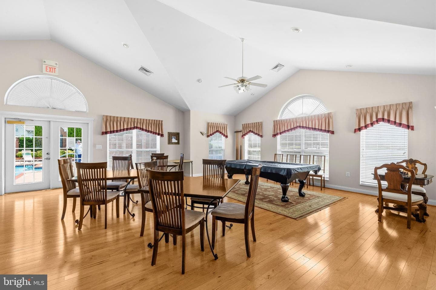 6233 Autumn Leaf Drive photo 39