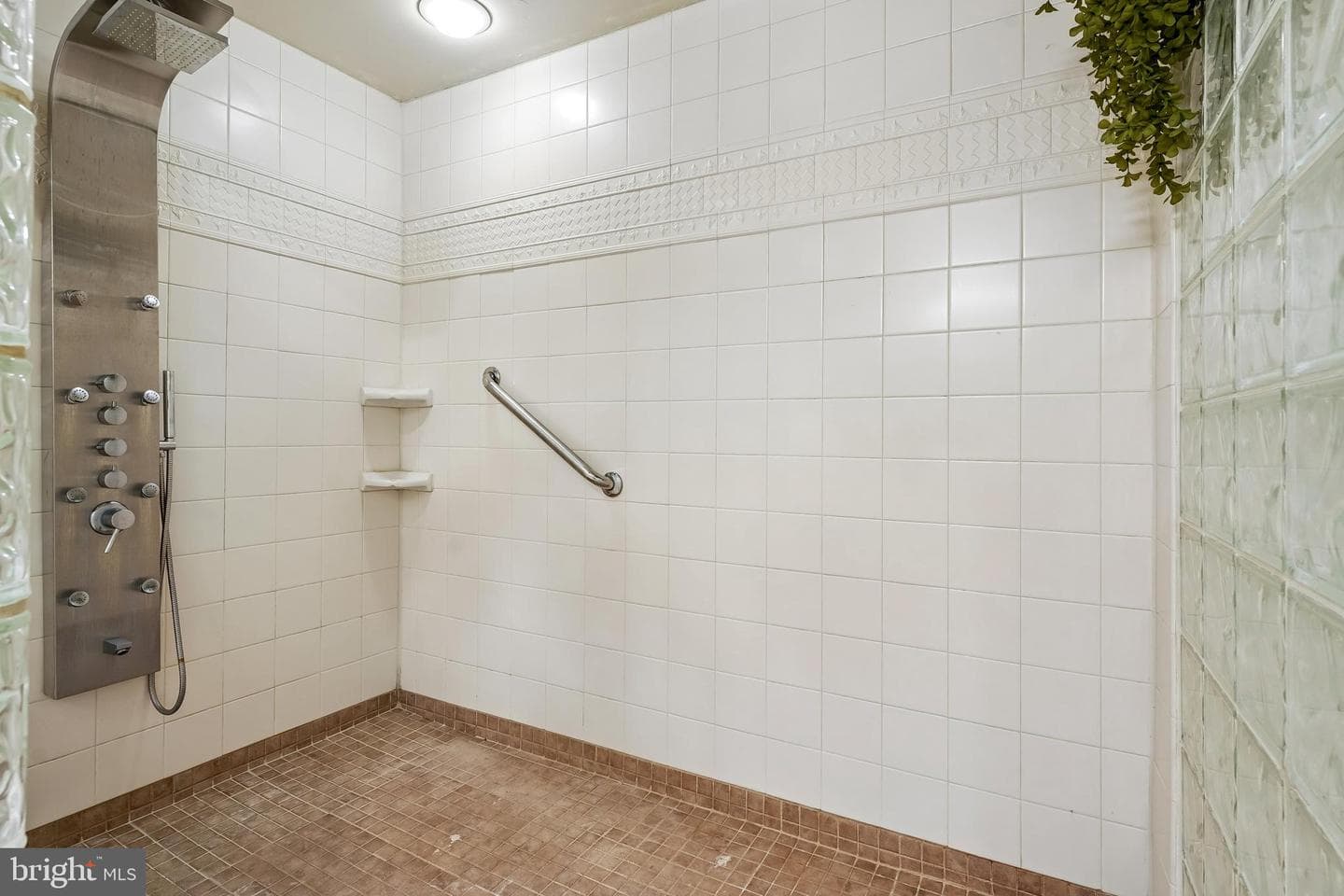 6919 Governors Grant Lane photo 33