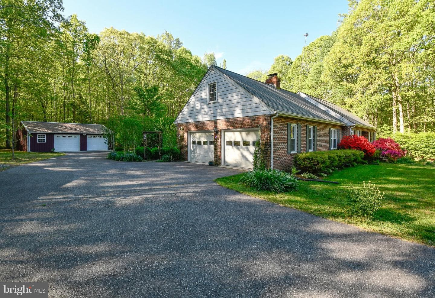 9624 Sutters Rd photo 3