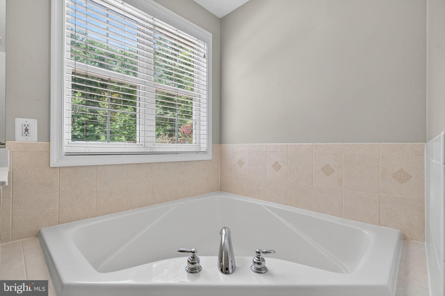 124 Fawn Hills Drive photo 34