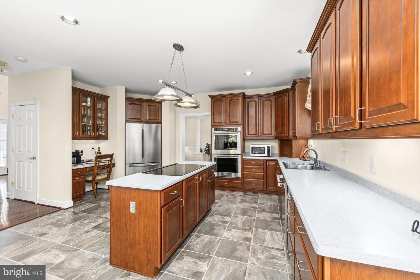 9504 Trentham Trail photo 11