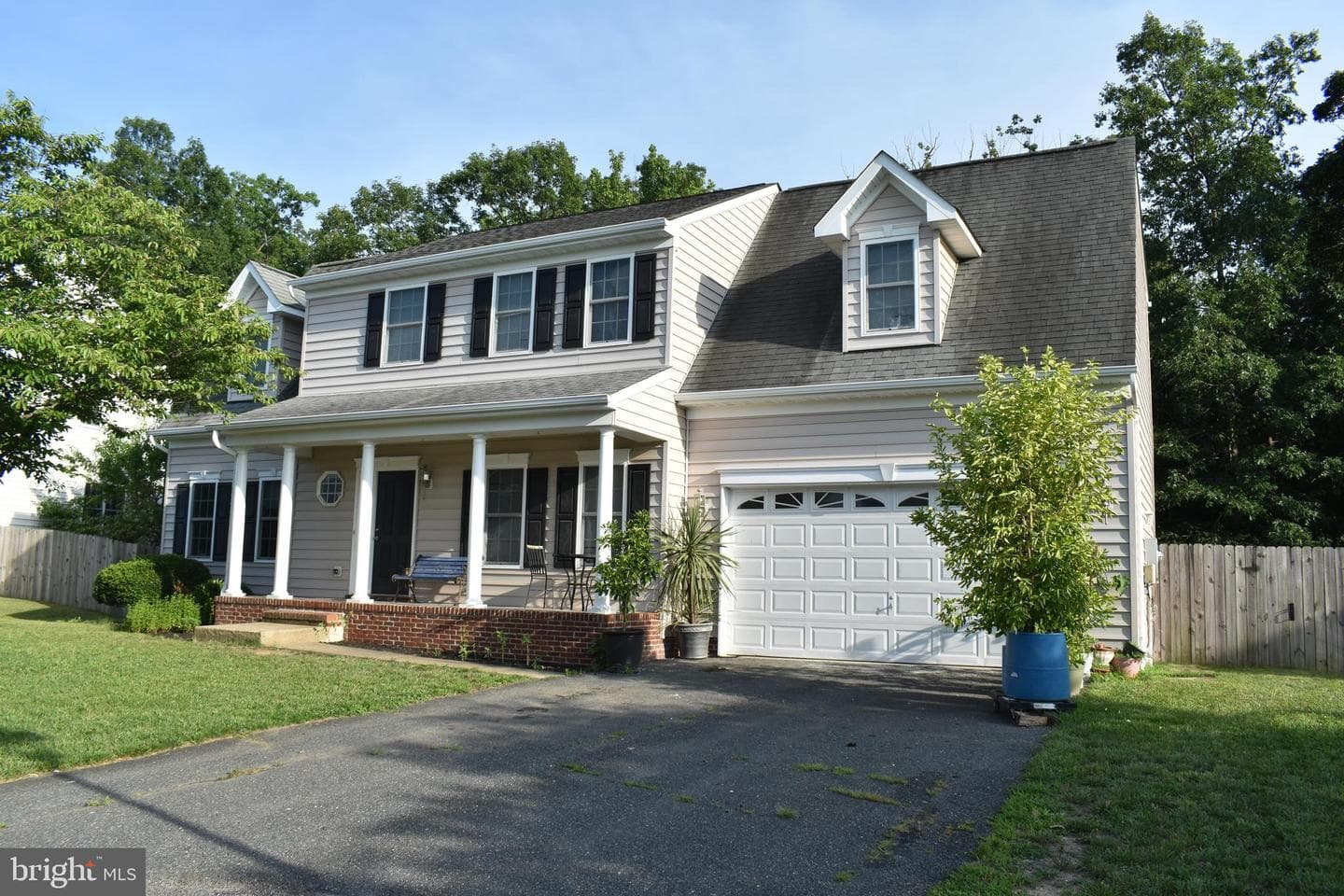 4018 Derbyshire Lane photo 2