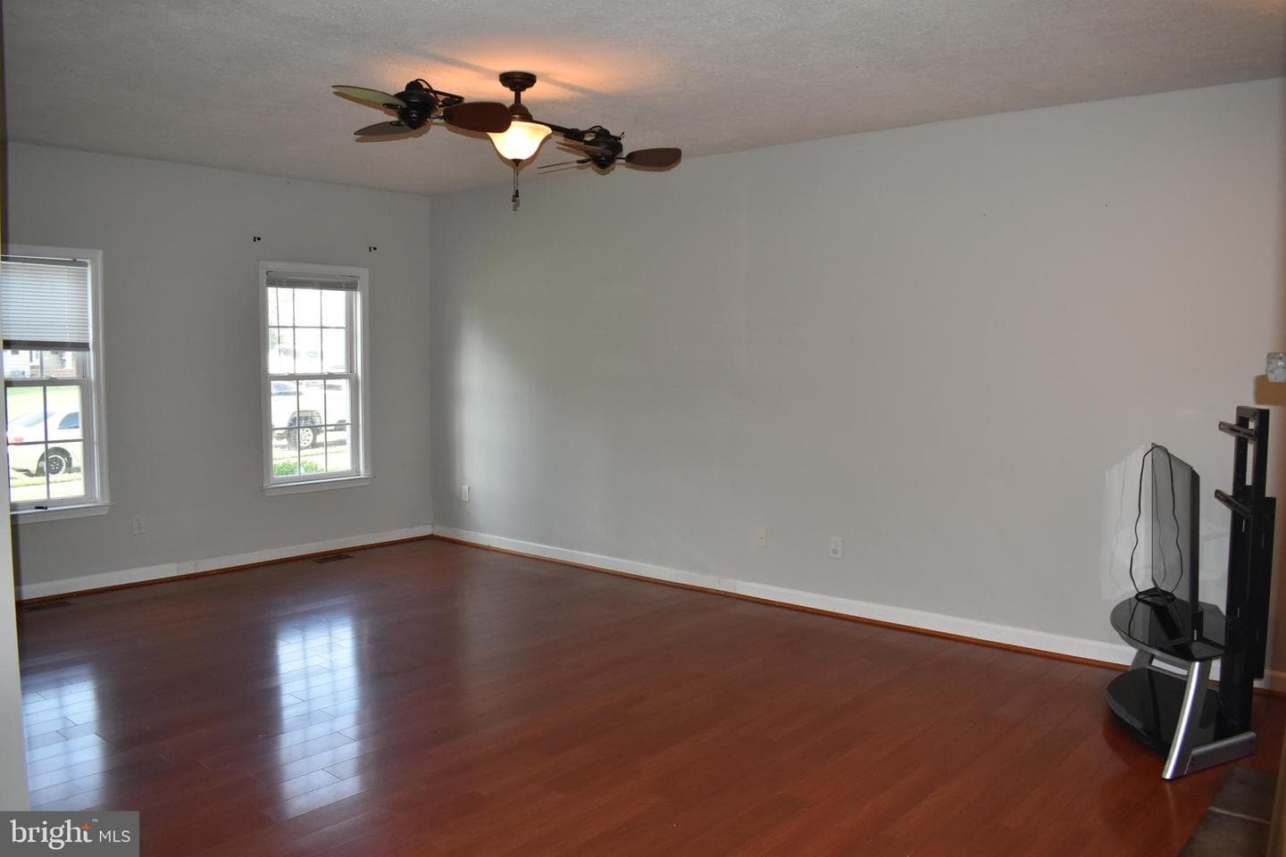4018 Derbyshire Lane photo 5