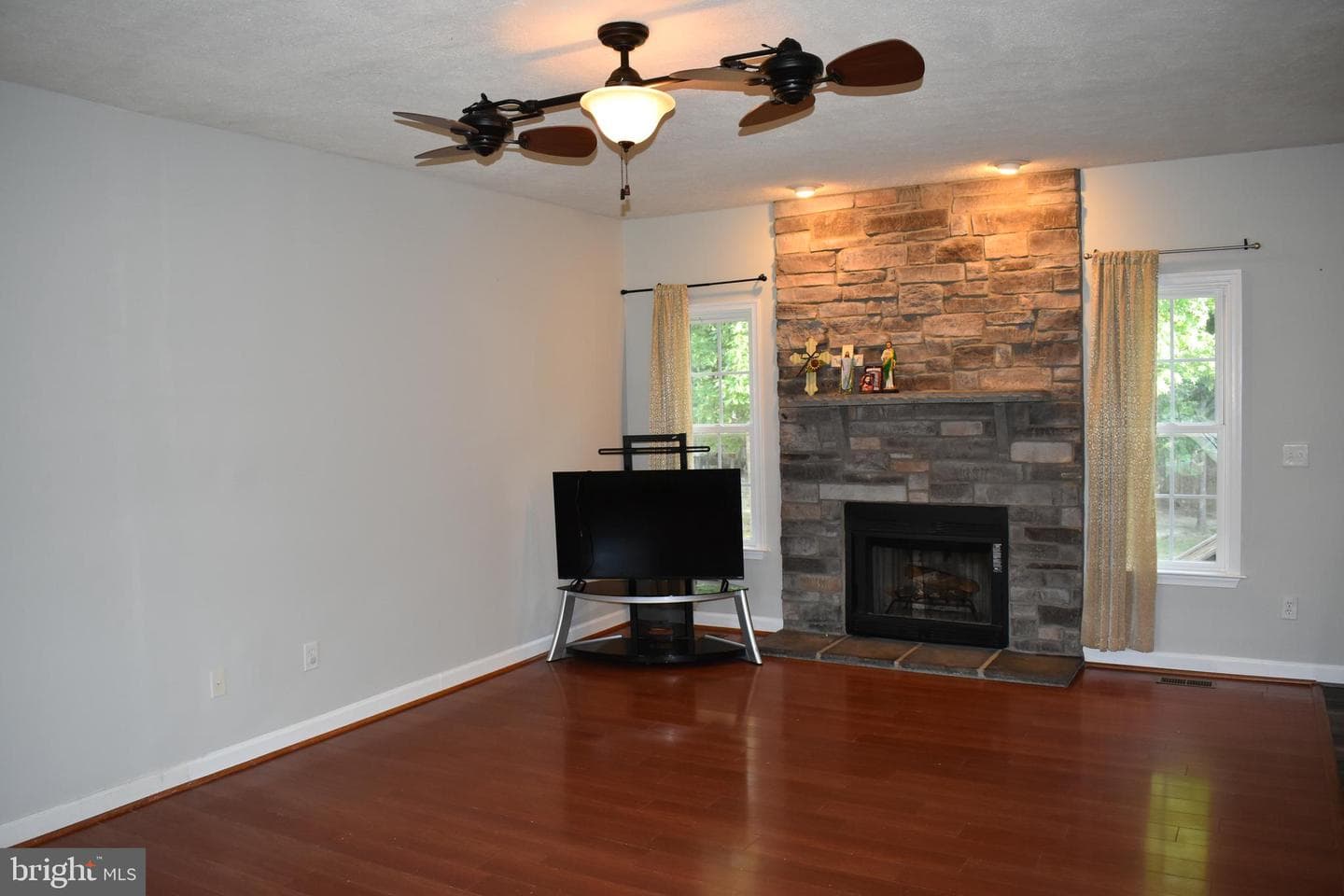 4018 Derbyshire Lane photo 7