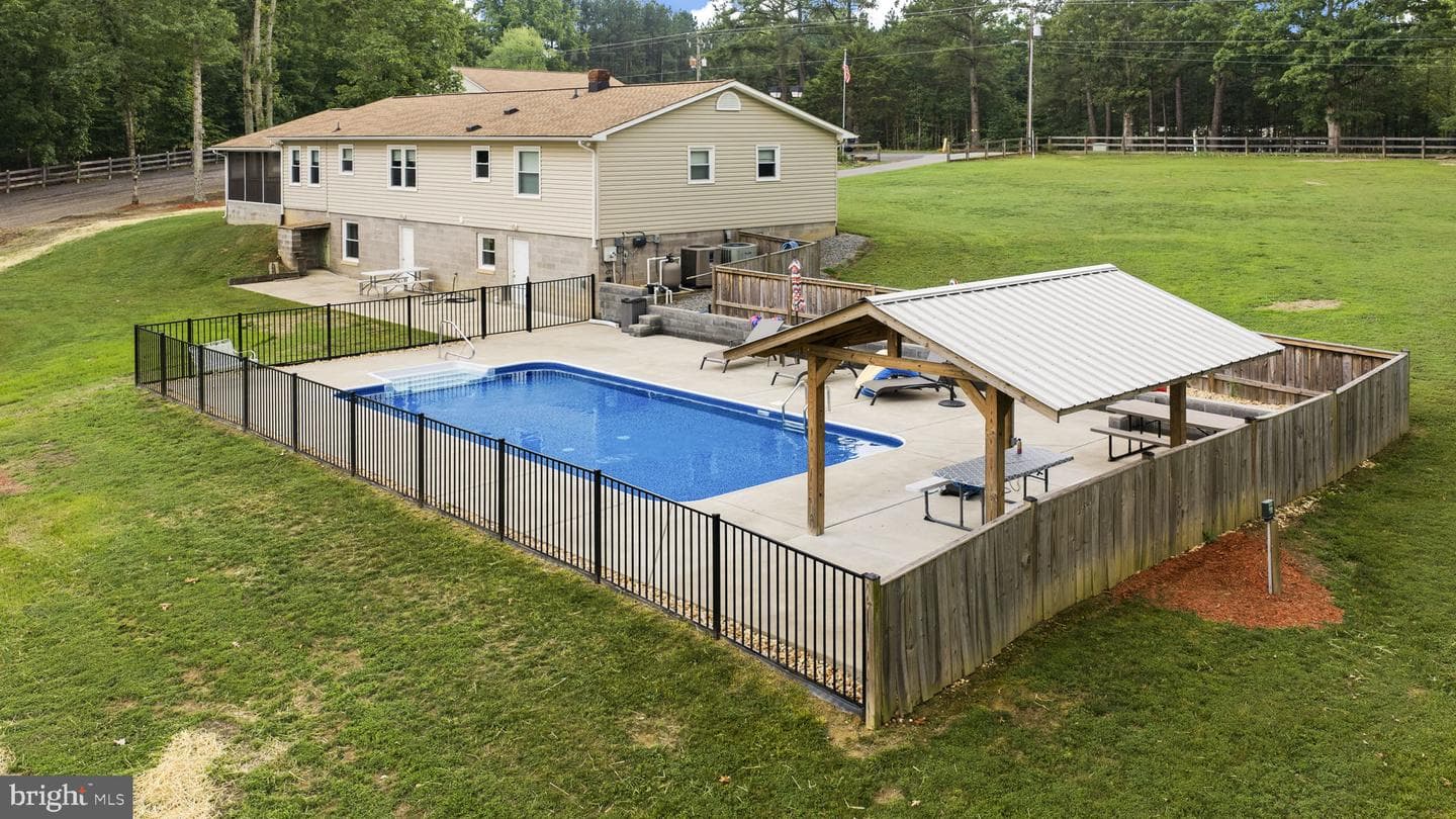 10205 Elys Ford Road photo 89