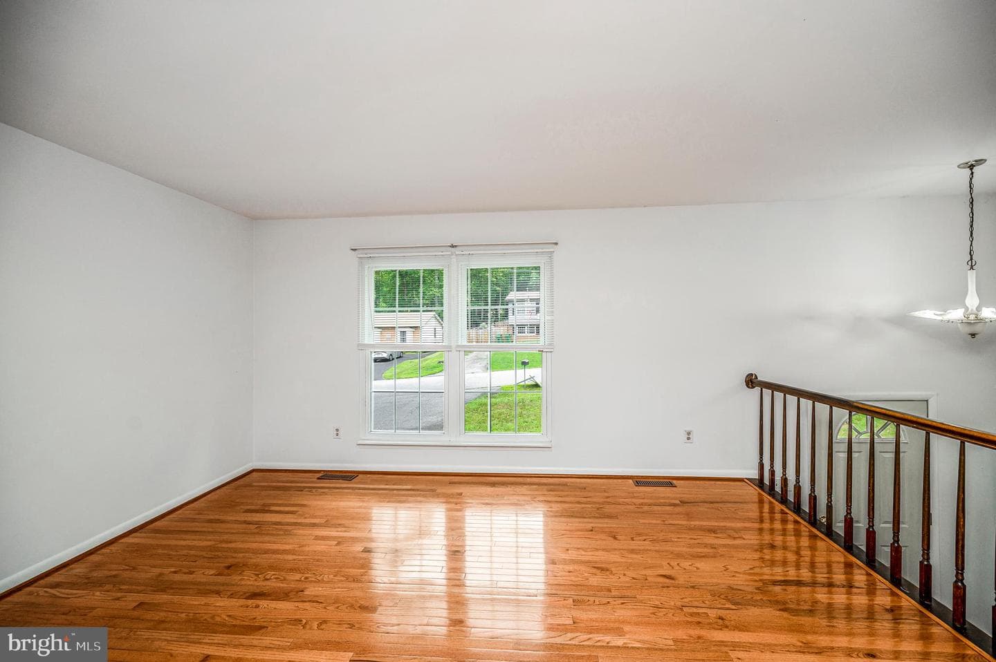 5526 Carousel Street photo 22