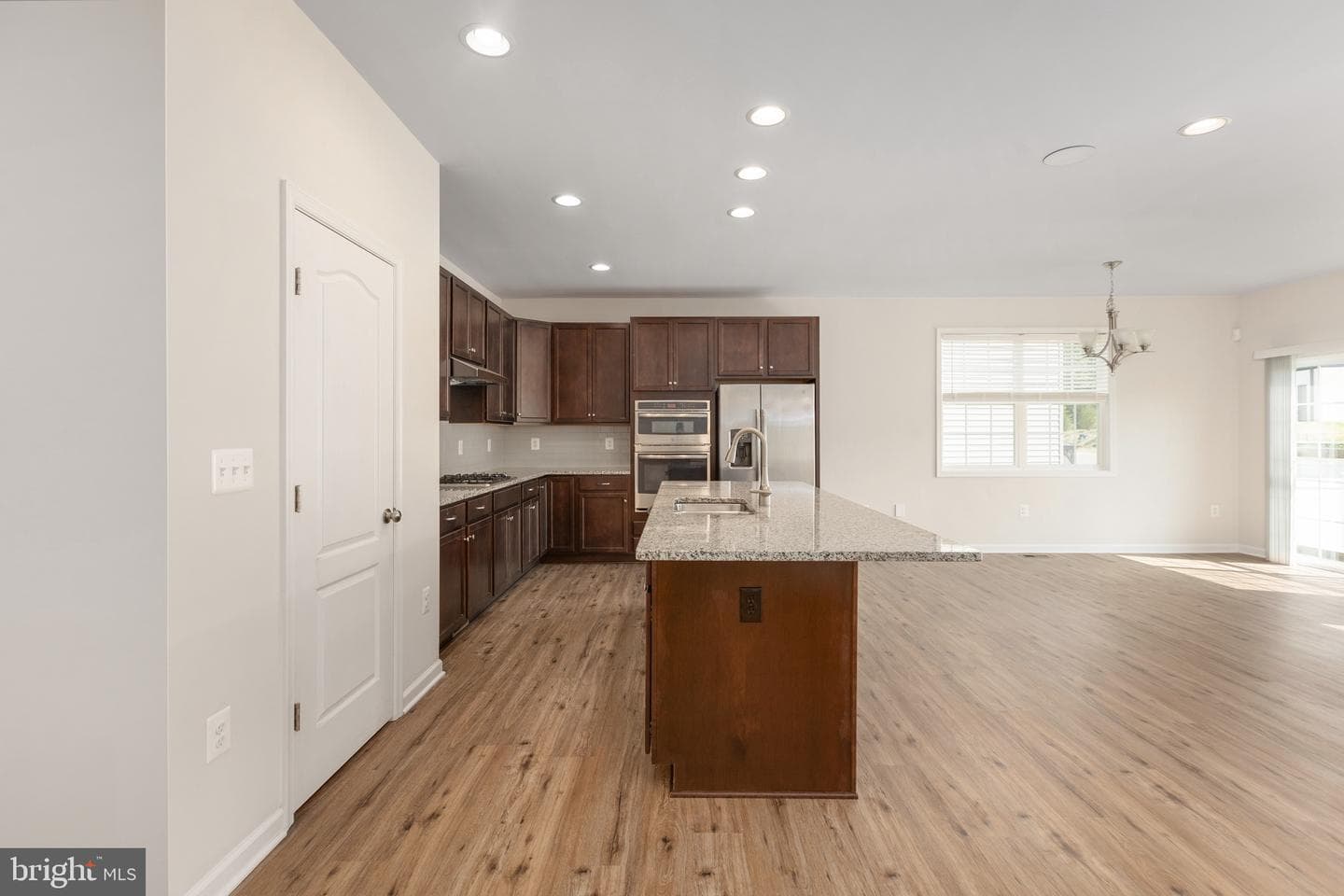 9627 Hillcrest Drive photo 15