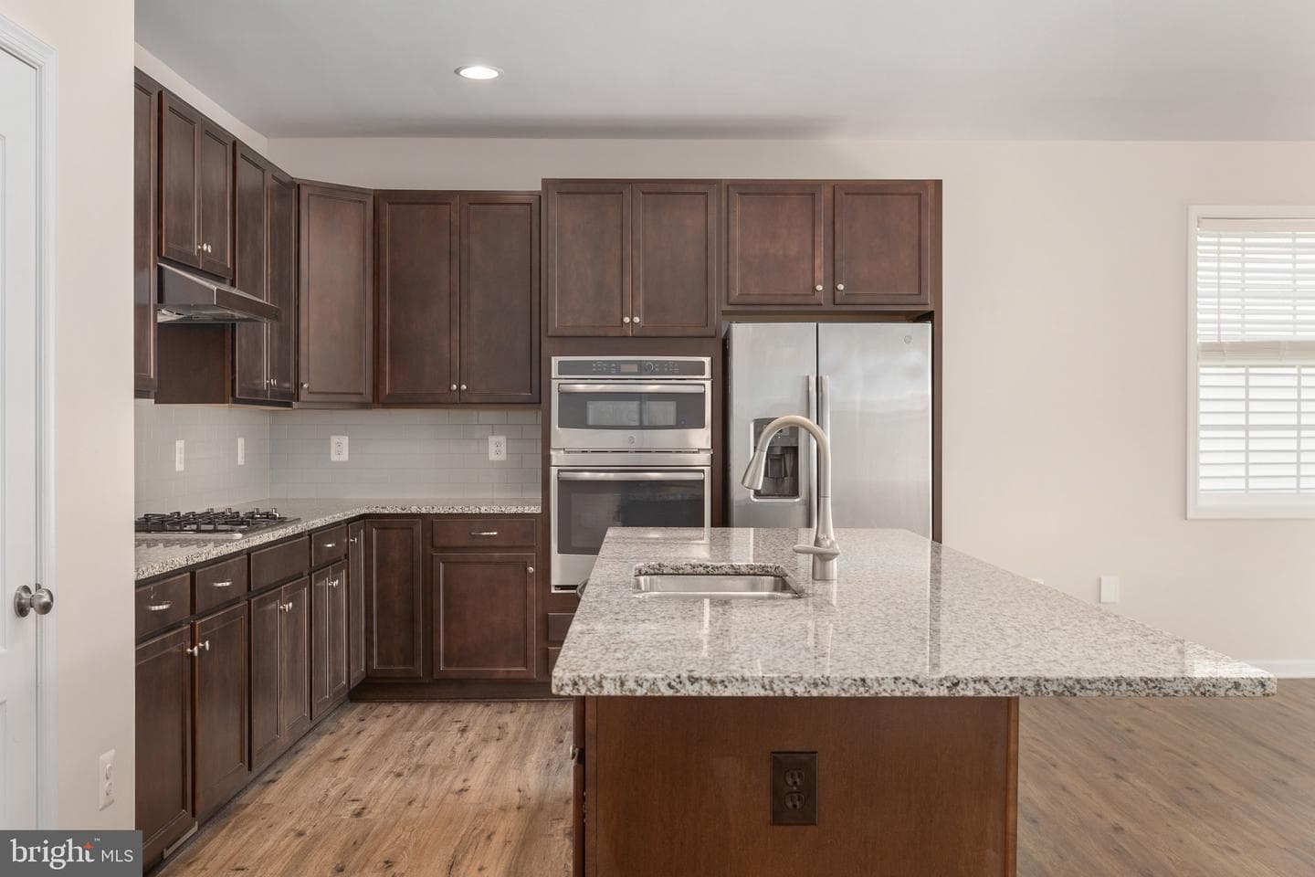 9627 Hillcrest Drive photo 17