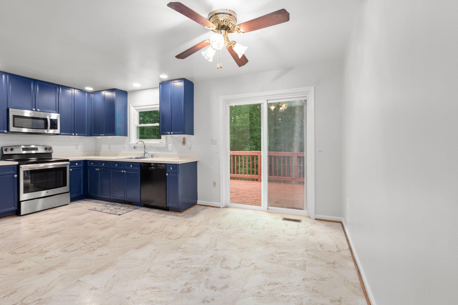 10015 Windridge Drive photo 12