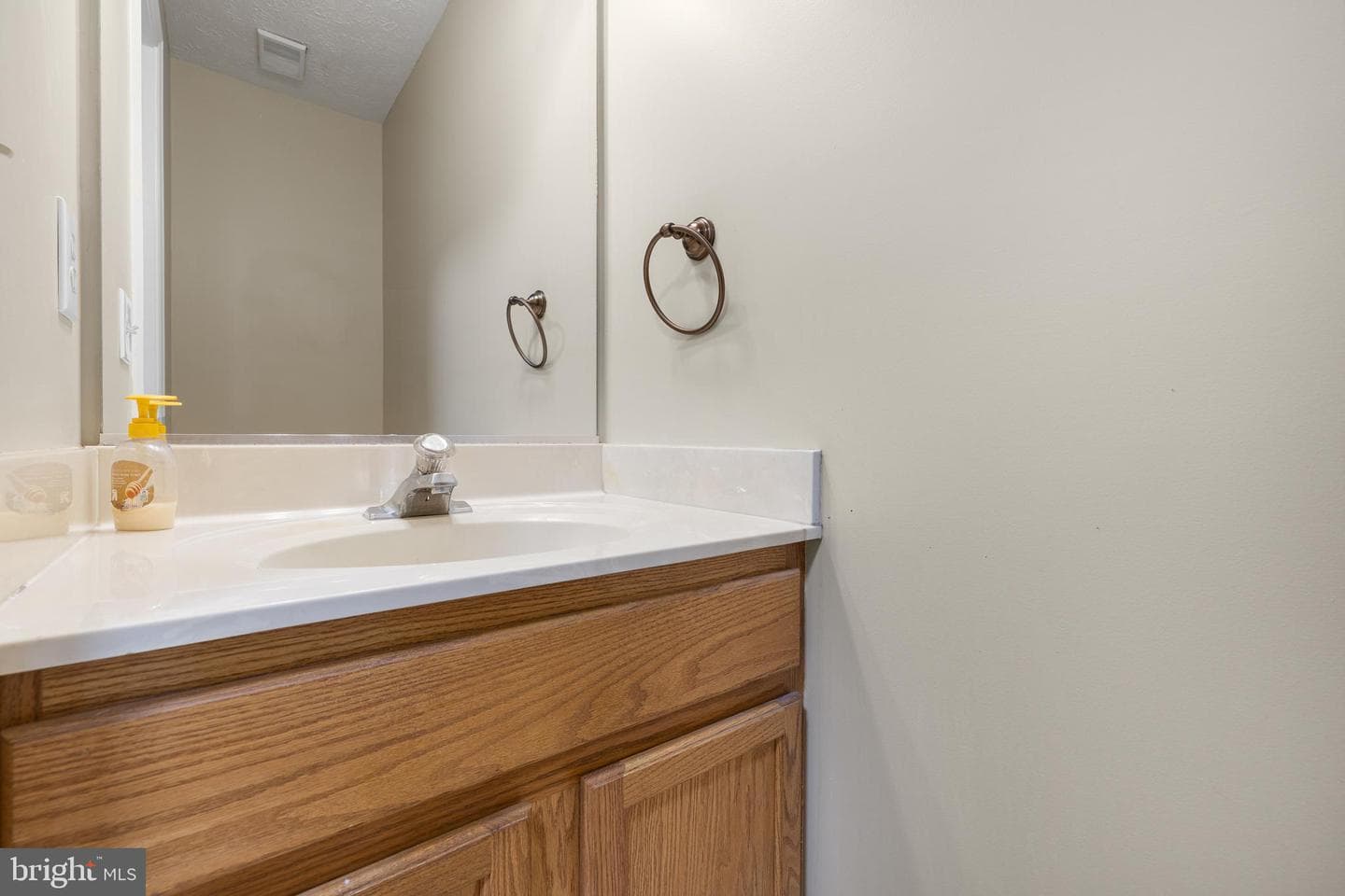 10112 Ballston Road photo 20