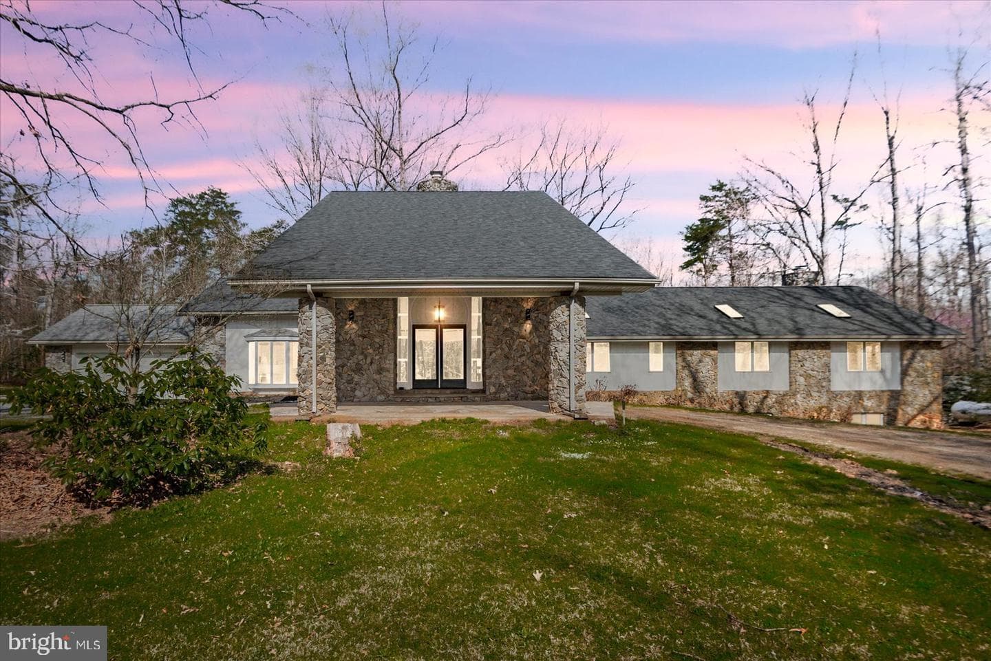 7621 River Road photo 13