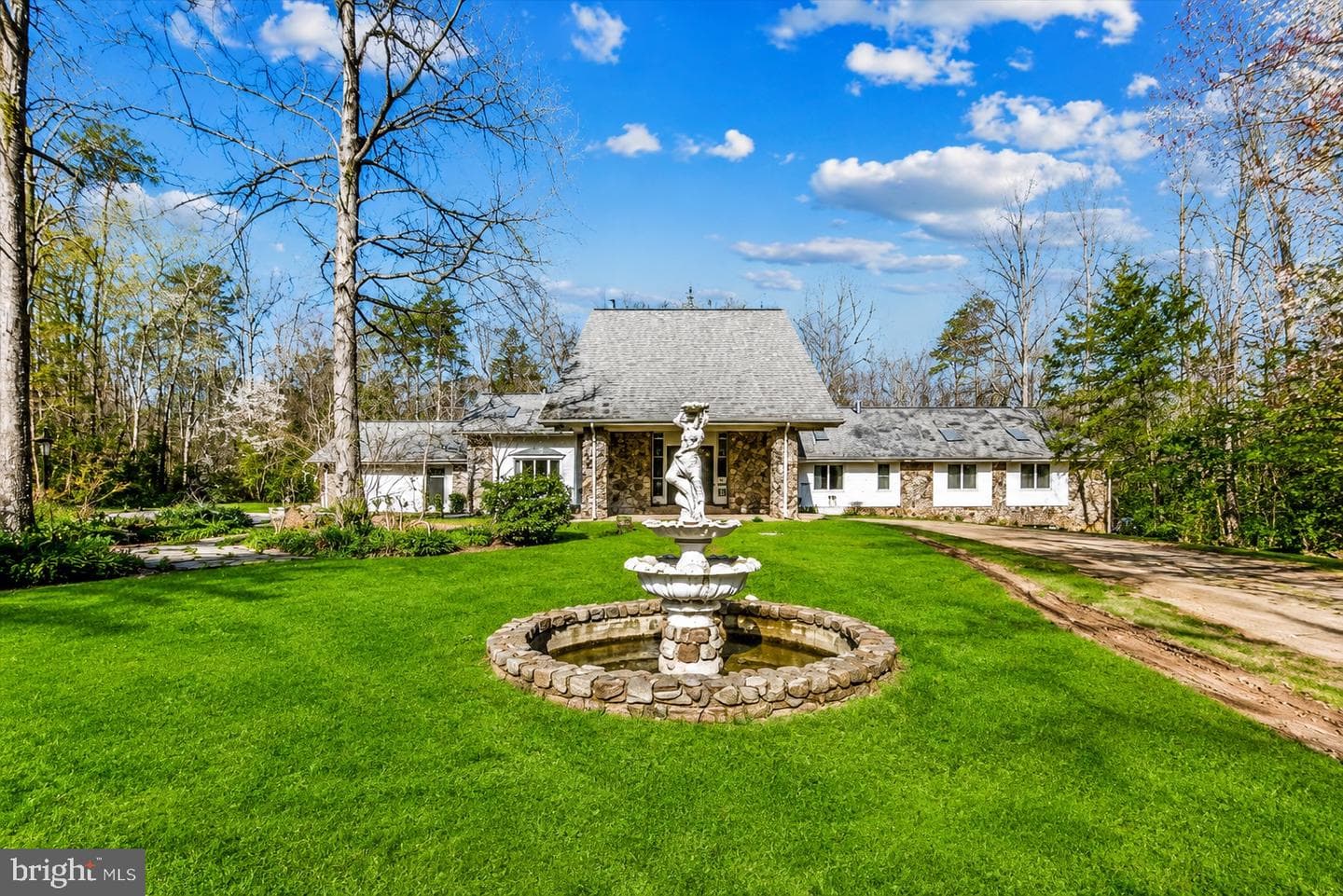 7621 River Road, Fredericksburg
