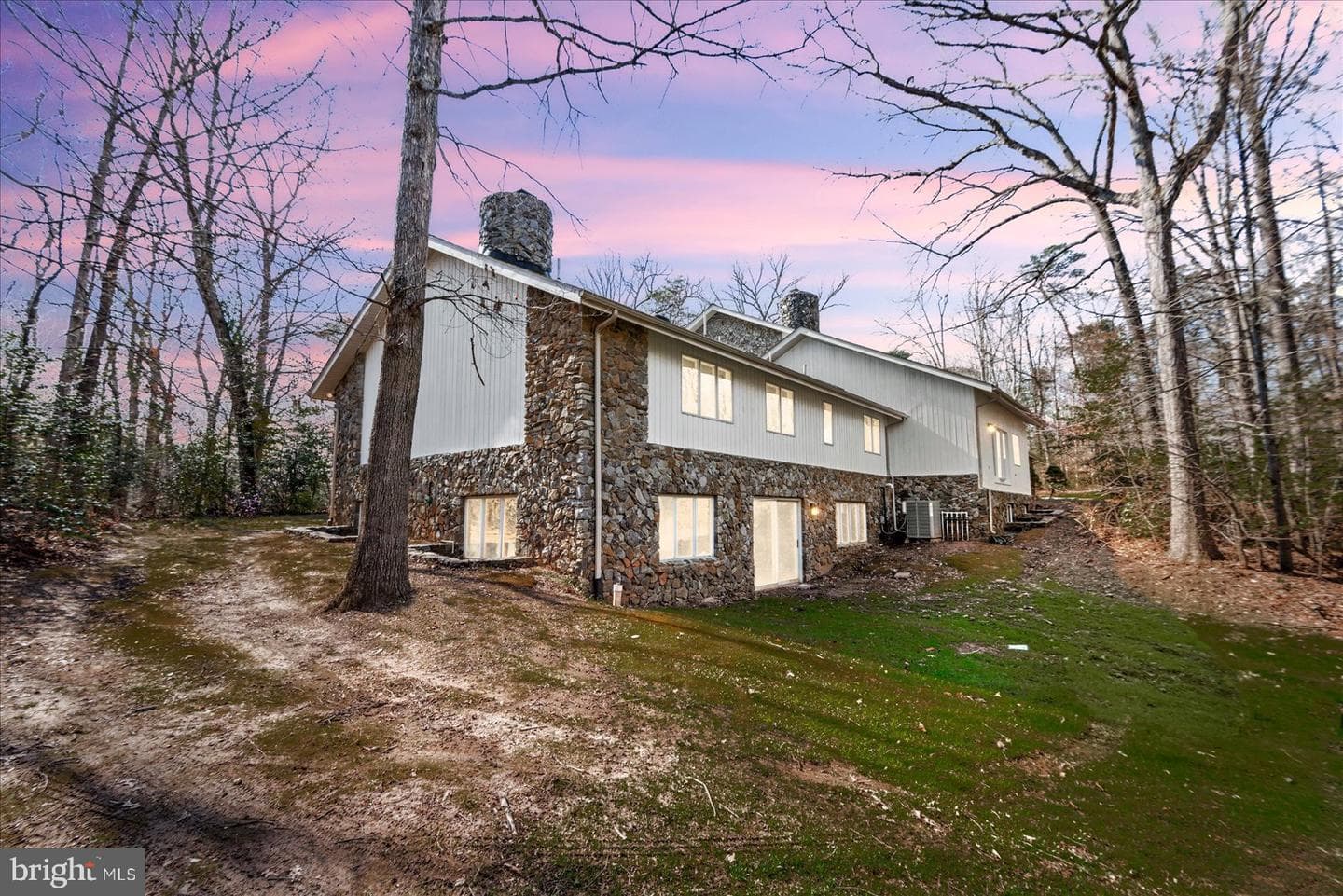 7621 River Road photo 59