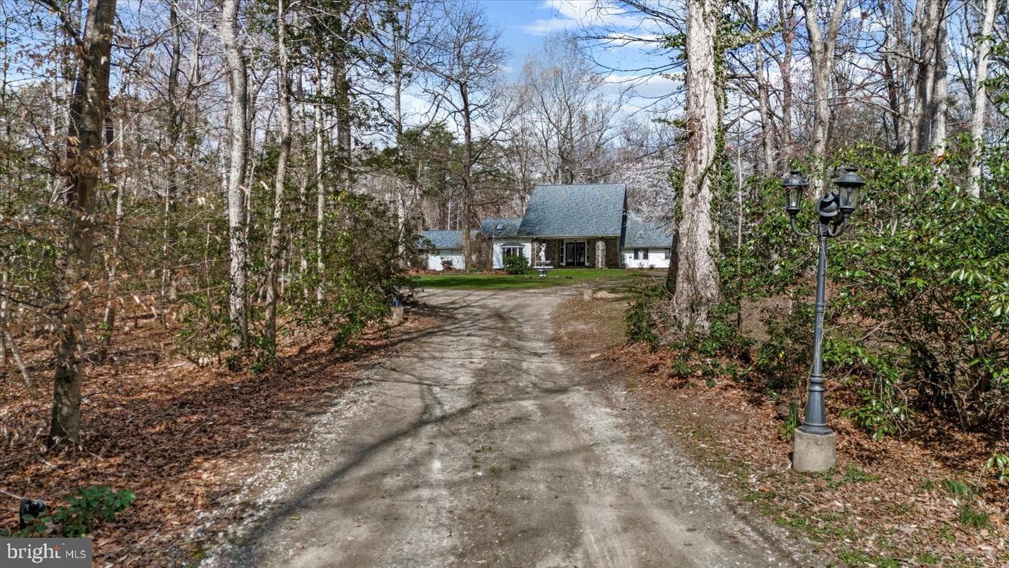 7621 River Road photo 72