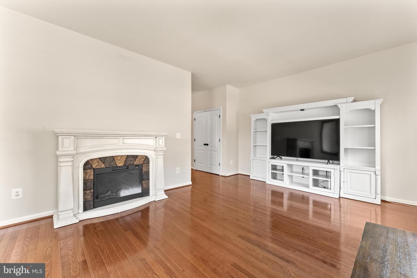 2420 Drake Lane photo 22