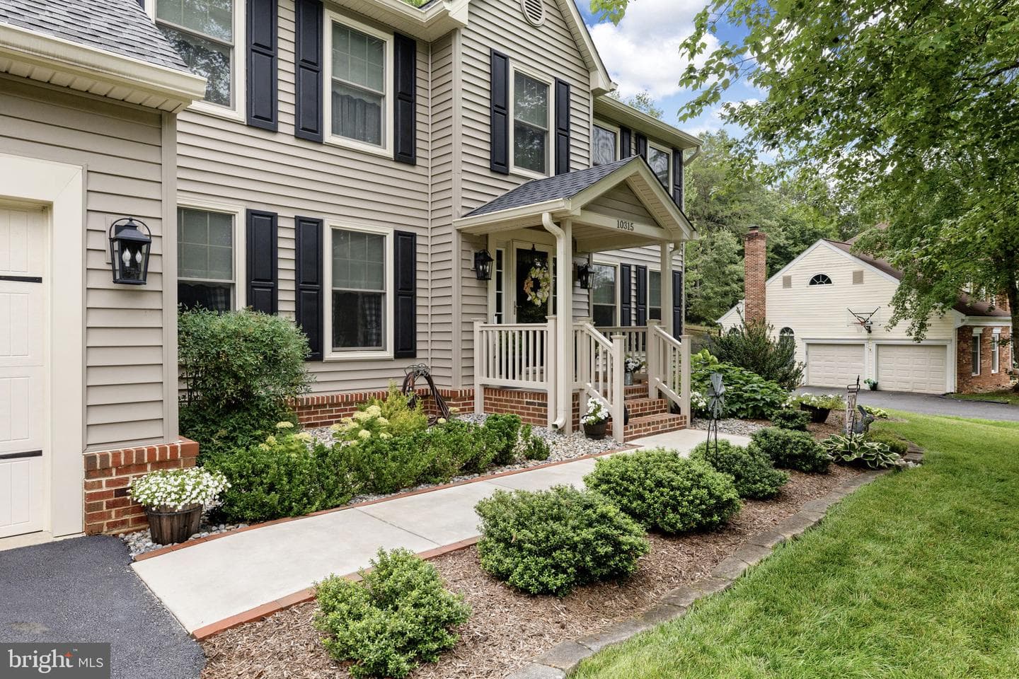 10315 Edinburgh Drive photo 2