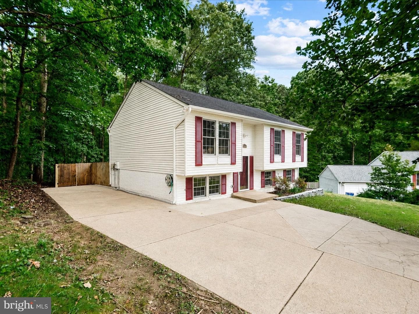 6922 Ridge Way Drive photo 4