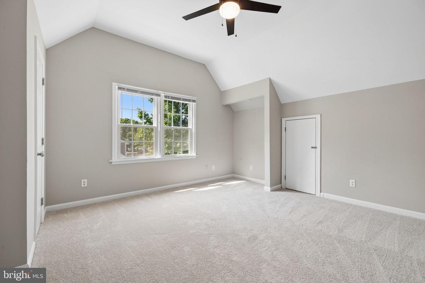 309 General Drive photo 27