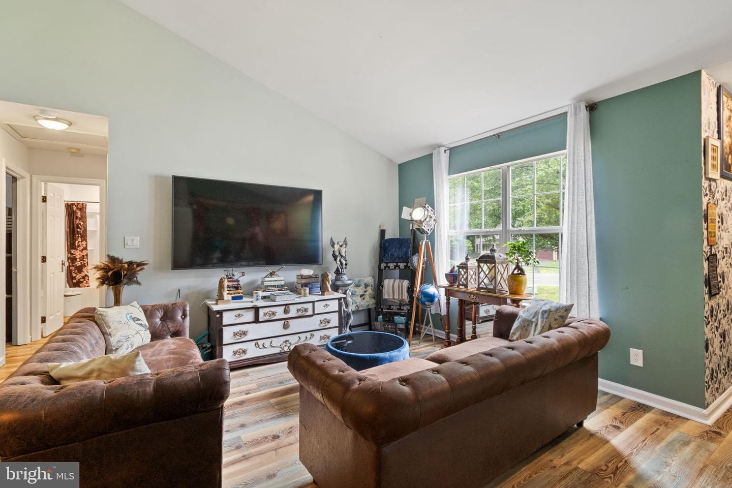 6416 Royal Oaks Drive photo 4