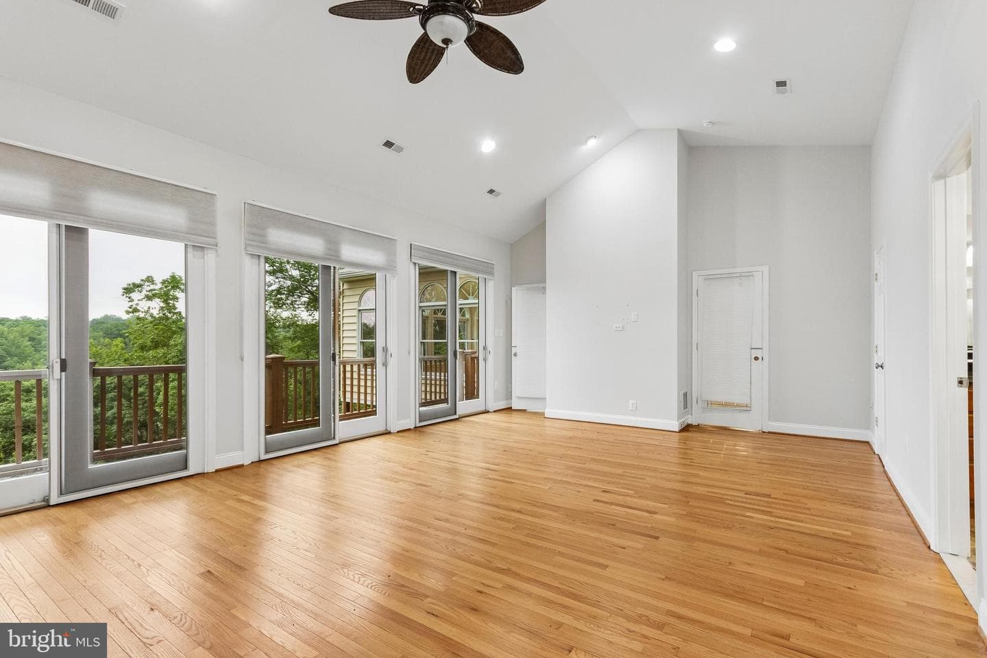 7317 River Road photo 11
