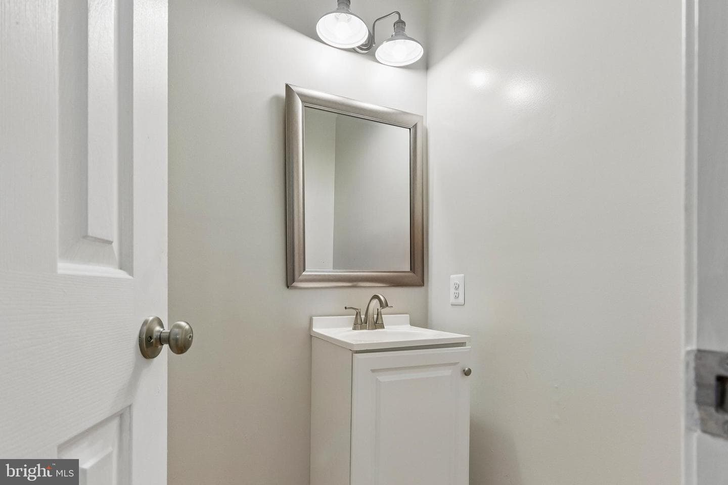 7317 River Road photo 13