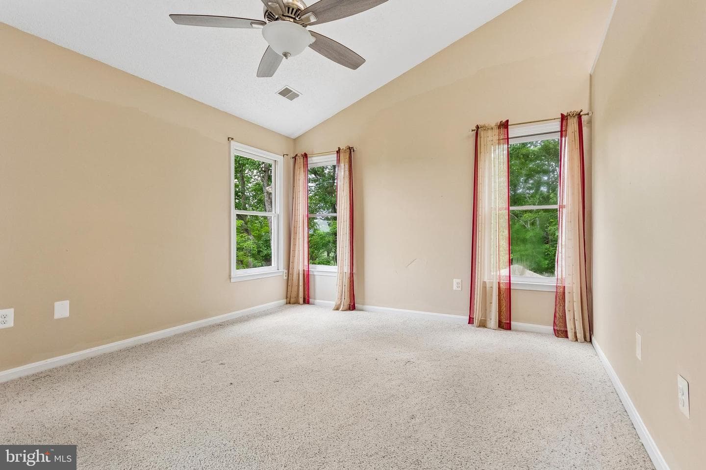 7317 River Road photo 14