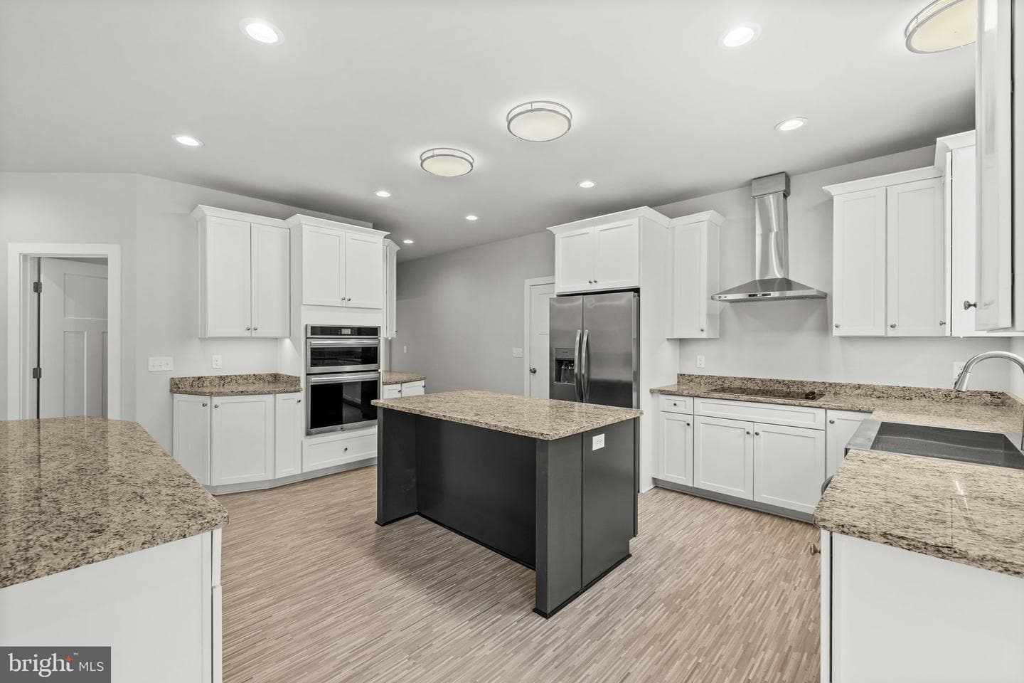 12537 Josephine Lane photo 10
