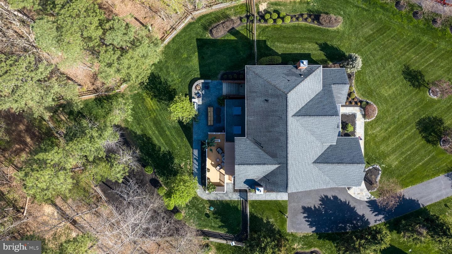 11613 Pine Hollow Lane photo 94