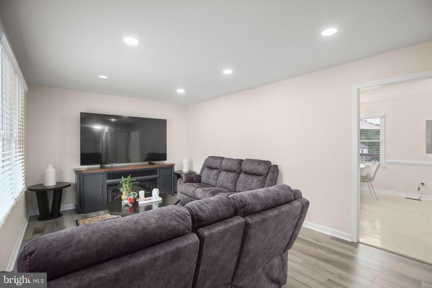 11517 Piedmont photo 4