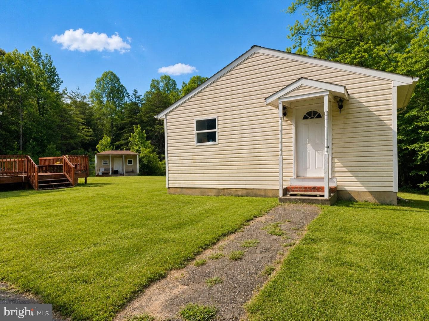 9414 Quiet Woods Lane photo 2