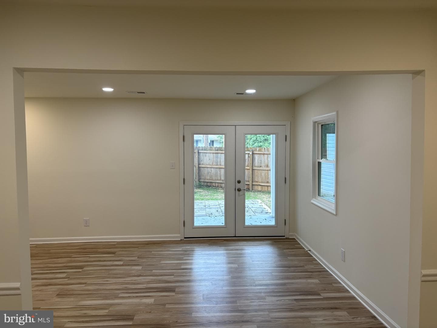 309 Olde Greenwich Dr. photo 3