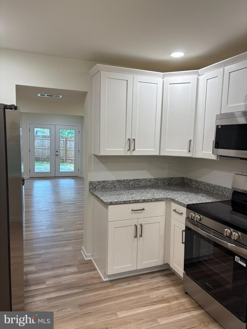 309 Olde Greenwich Dr. photo 9