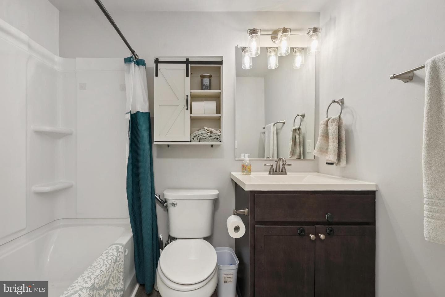 12815 Lake Wilderness Lane photo 26