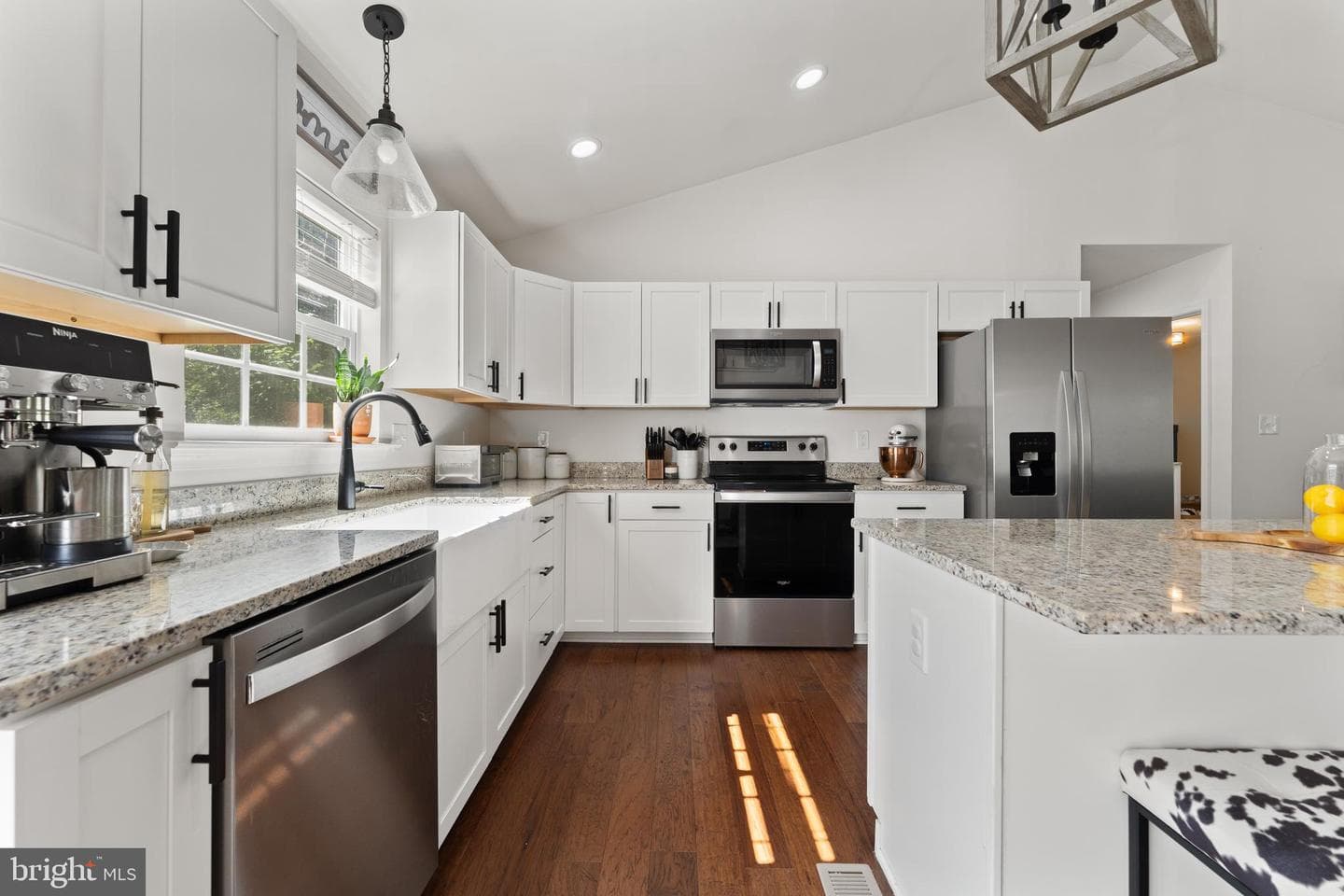 3731 Breaknock Road photo 7