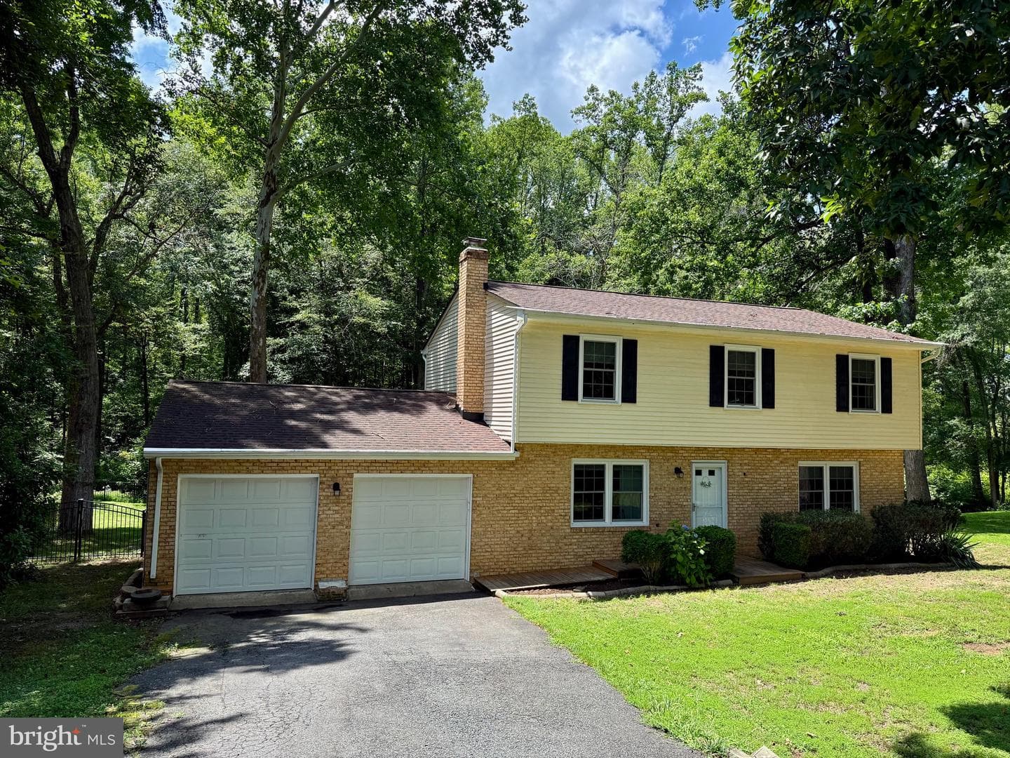 6024 Battlefield Green Drive photo 1