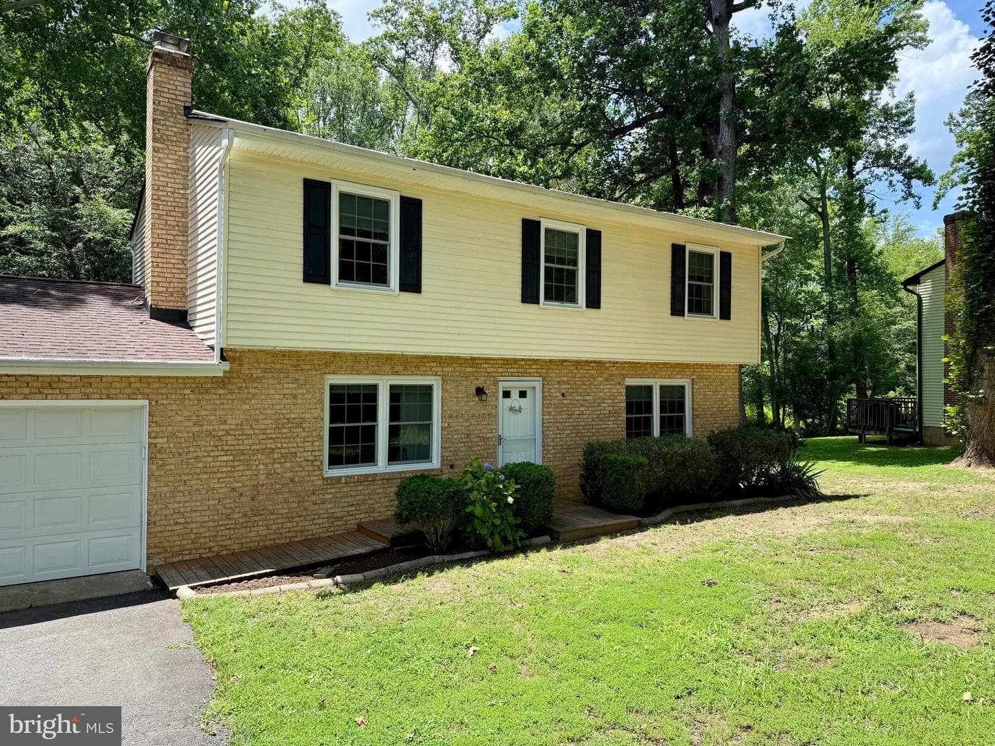 6024 Battlefield Green Drive photo 3