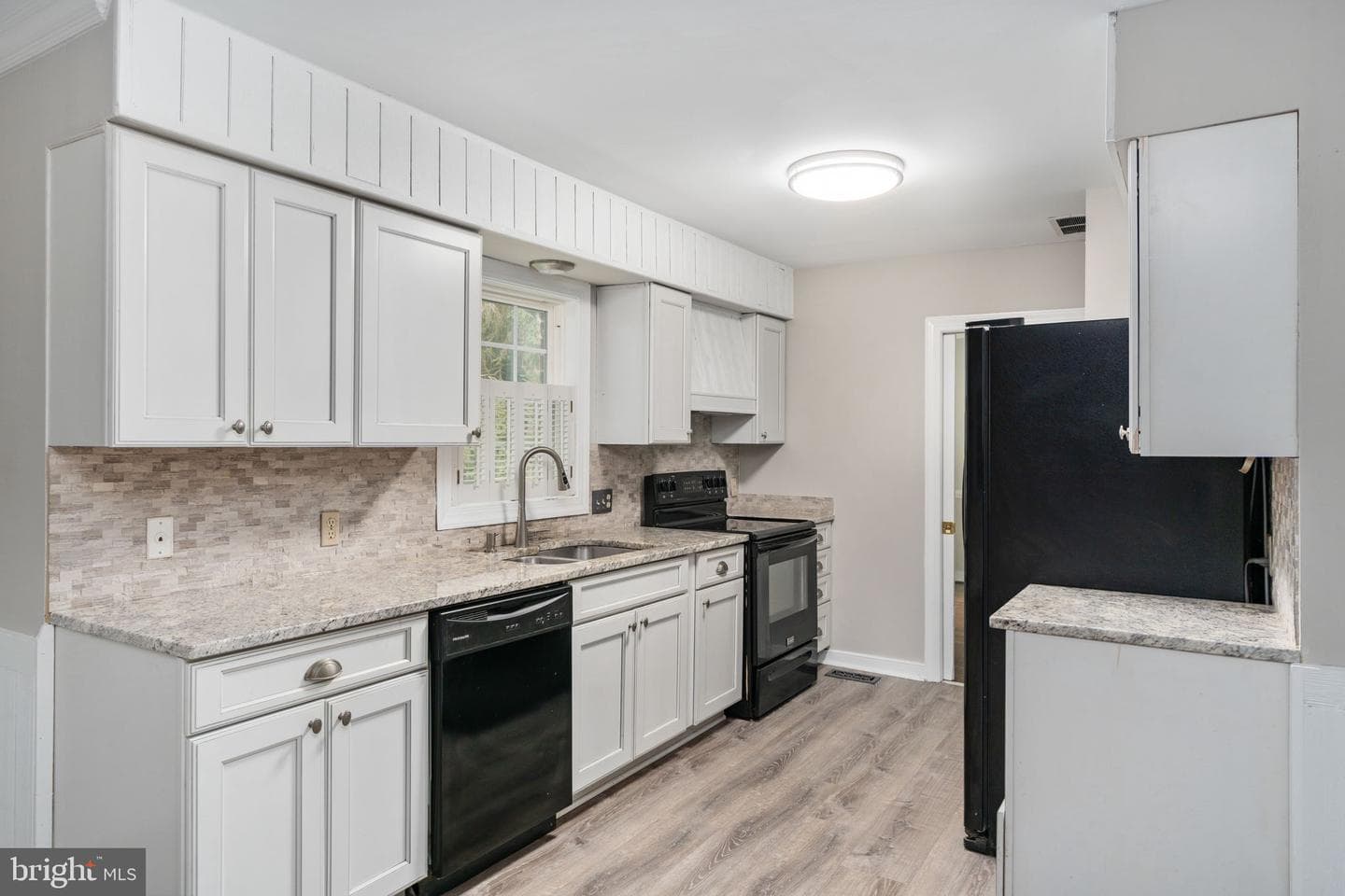 9 Sanford Circle photo 14
