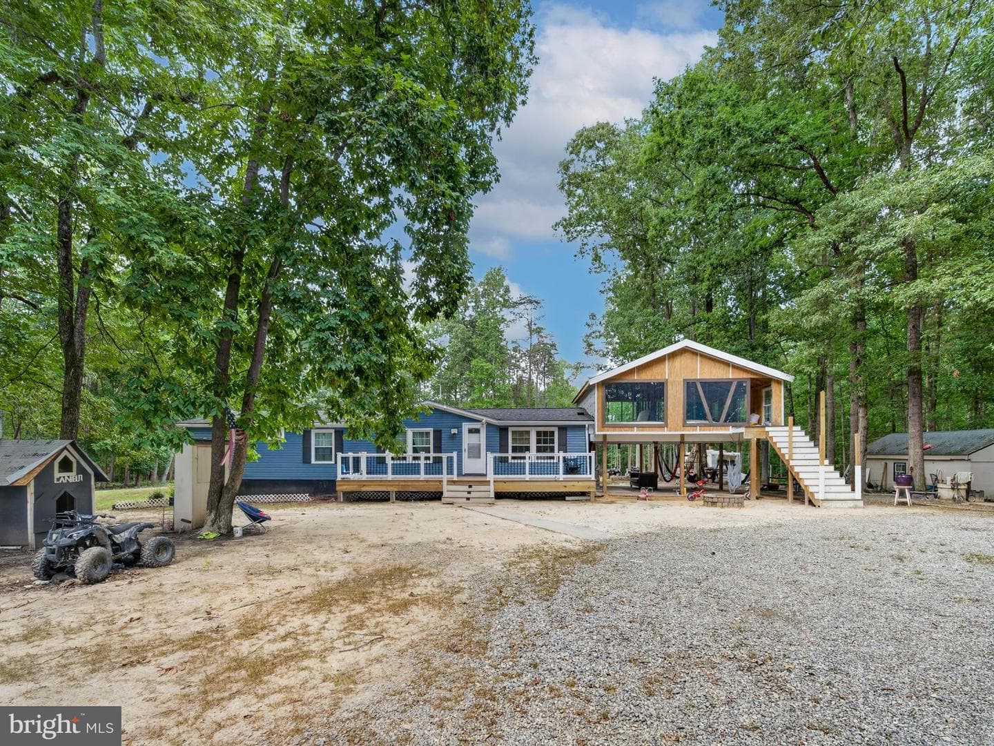 9713 Duerson Lane photo 32